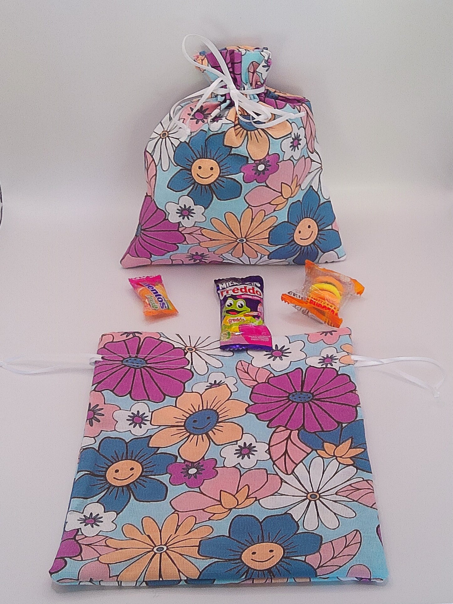 Flower Faces Material Drawstring Party Favour Bags